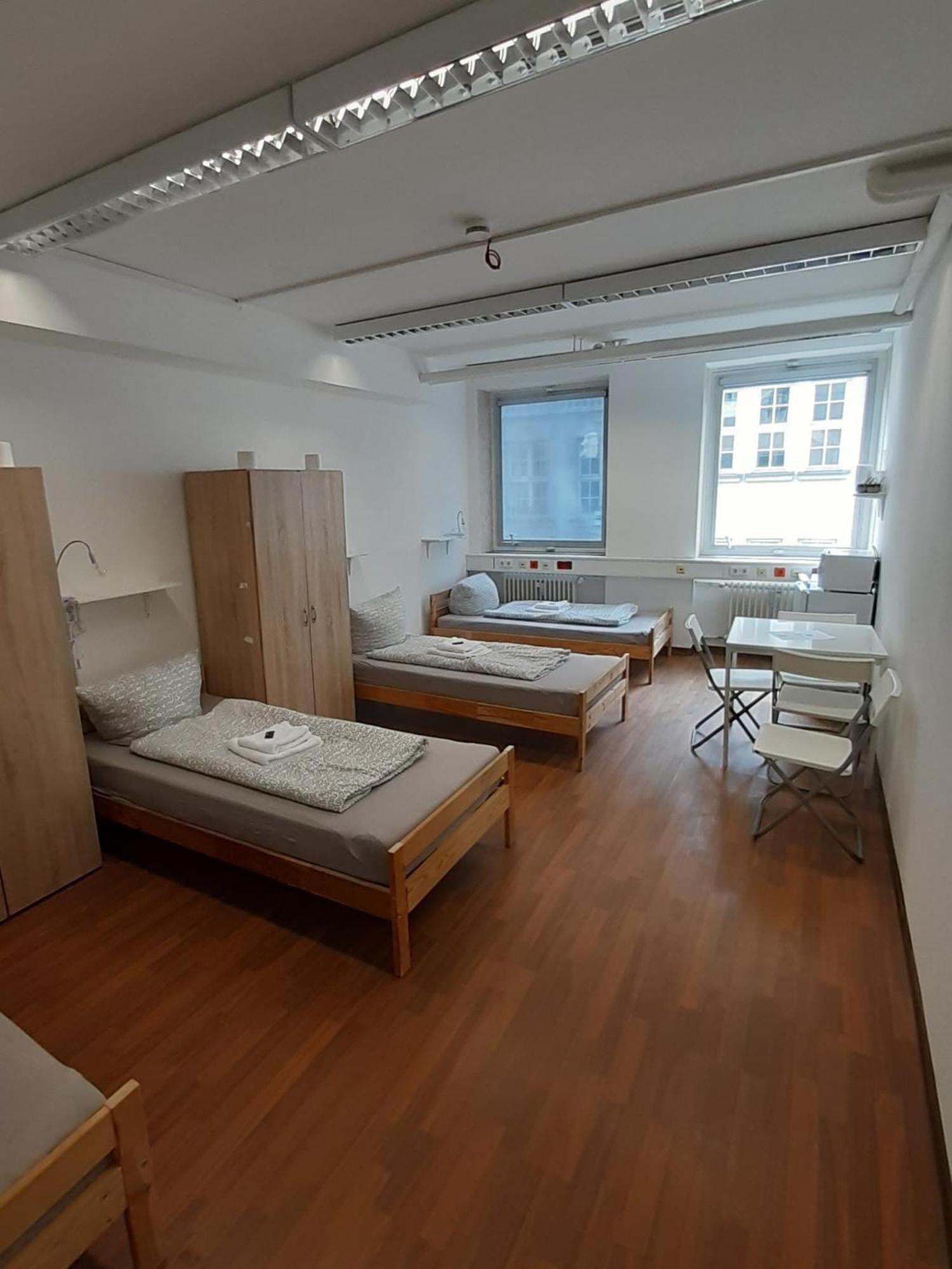 Hotel Budget Downtown & Gkp 2 *