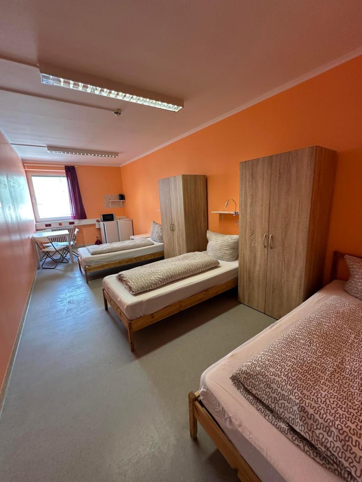 Hotel Budget Downtown & Gkp 2
